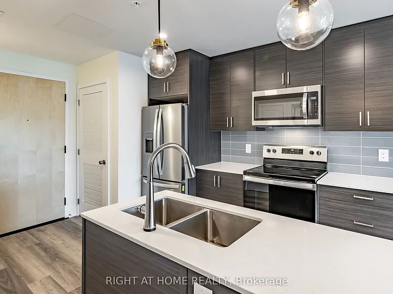 121 Mary St #321 — Photo 25