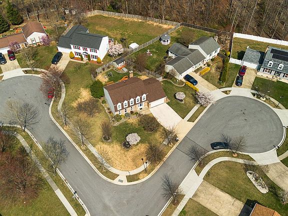 5th image of 11801 Bignonia Ct