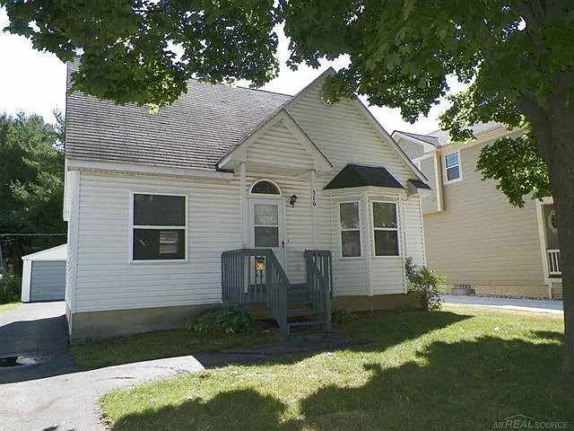 516 N Gainsborough Ave photo 1