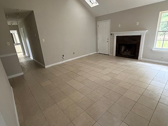 3rd image of 2208 Altman Way