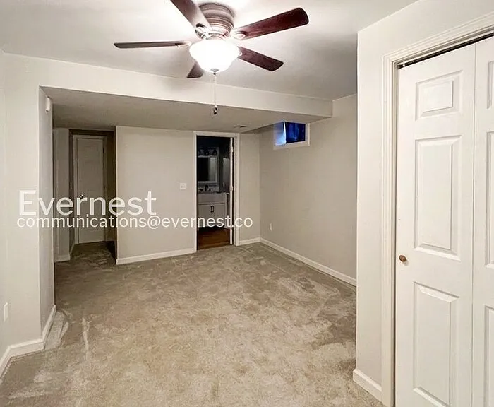 129 Royallbrook Ln — Photo 13