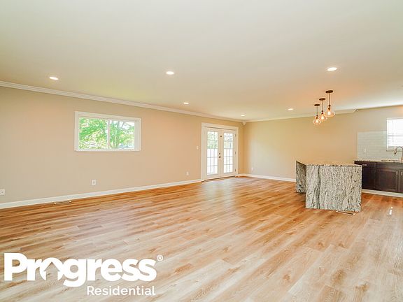 5th image of 800 Caroway Blvd