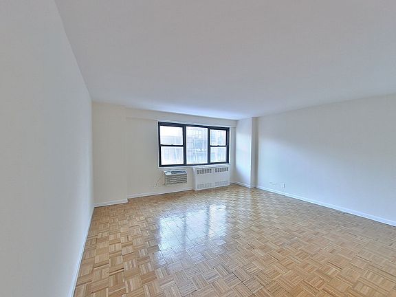 4th image of 350 W 51st St APT 5D