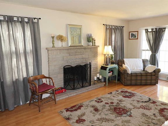 5th image of 2110 W Kellogg Ave
