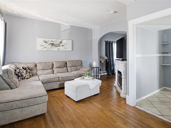 5th image of 83 Homer Street