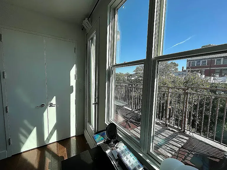 171 Suydam St #4R — Photo 5