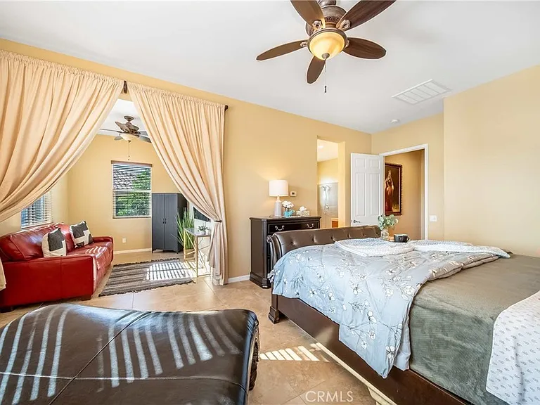 40834 Adriatico Ct — Photo 24