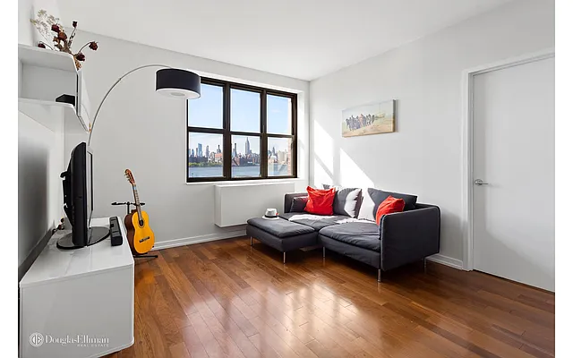 Rented by Douglas Elliman | media 7