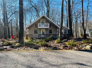 105 Arbutus Dr, Tobyhanna, PA
