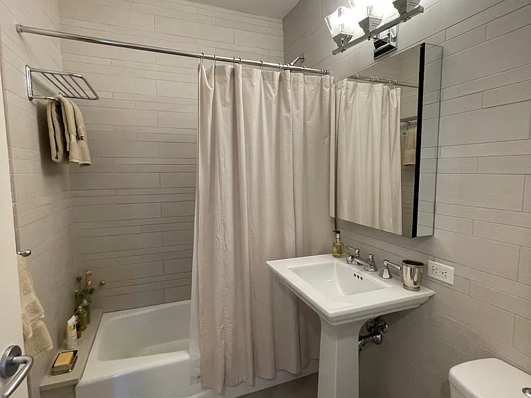 1510 Lexington Ave #11G — Photo 14