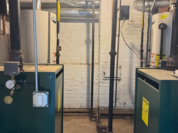 330 Van Duzer Street image 25 of 27