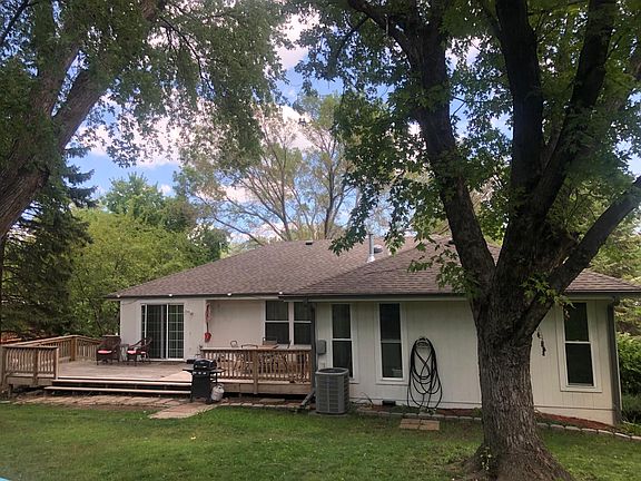 2nd image of 1518 Peterson Dr
