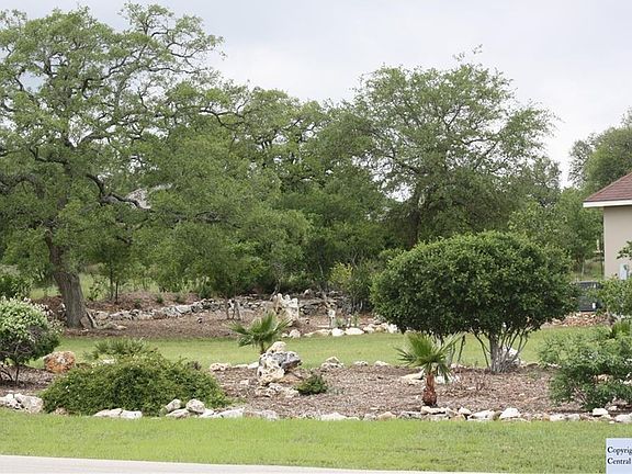 4th image of 1209 Bordeaux Ln