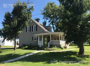 90 N 4th St, New Memphis, IL