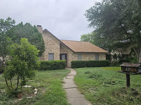 425 Golfcrest Dr, Windcrest, TX 78239