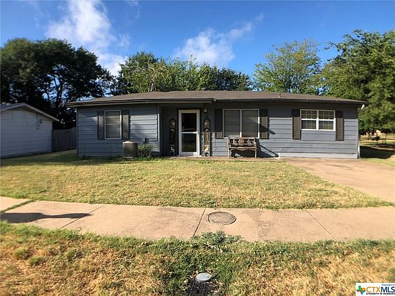 4th image of 601 Curry Ave