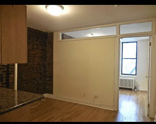 Rented by Urban Real Estate Property Group Inc | media 9