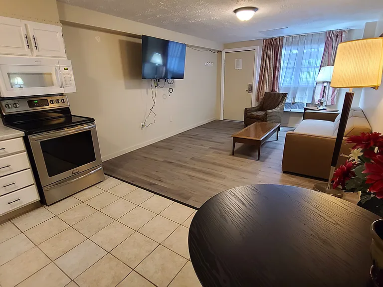 Presque Isle Extended Stay Suites — Photo 8