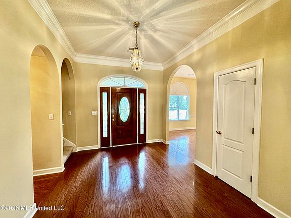 3rd image of 4600 Chalice Dr