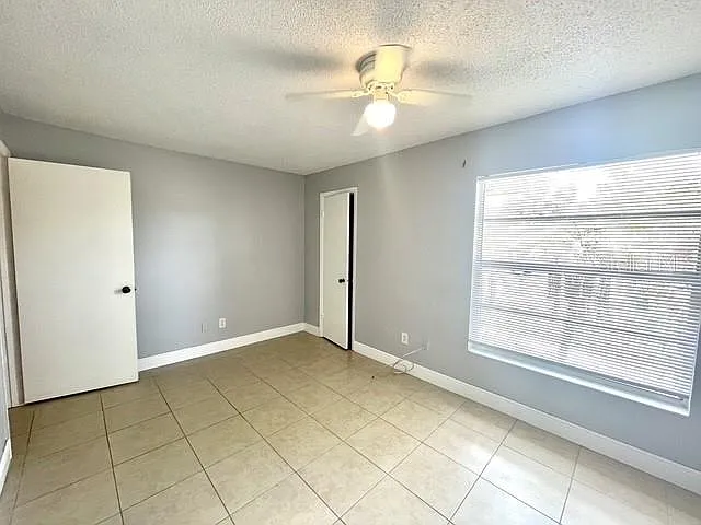 1223 La Mesa Ave — Photo 21