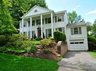5212 Falmouth Rd, Bethesda, MD 20816