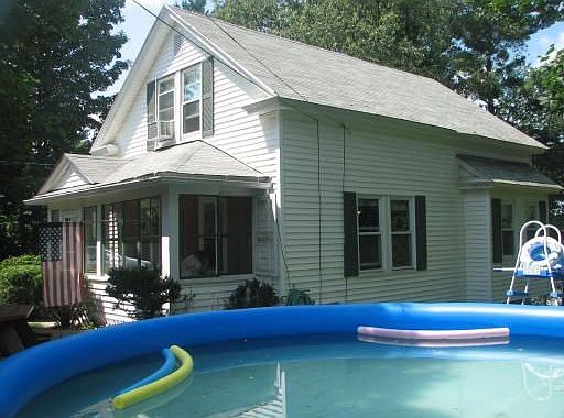 Side of house near living
