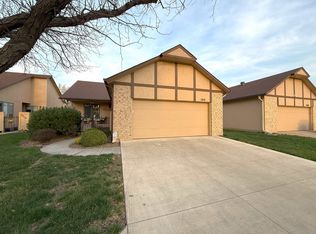 1010 Burr Oak Ln, Salina, KS 67401