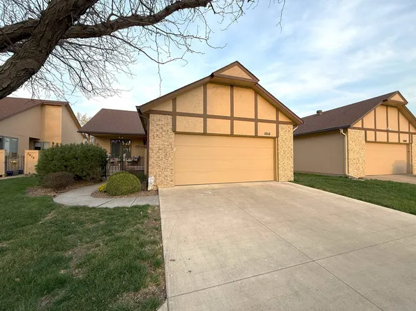 1010 Burr Oak Ln, Salina, KS 67401