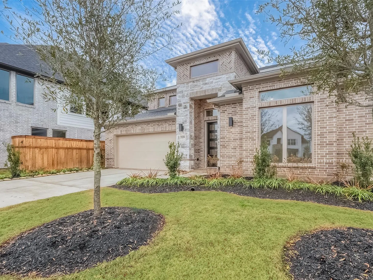 4 bed, 3.5 bath, 3395 sqft, $3,700 — Photo 4