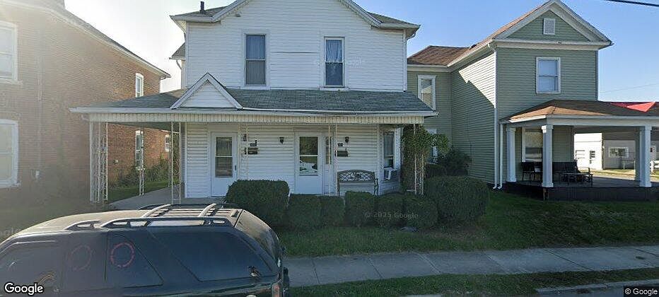 1st image of 304 1/2 S Main St
