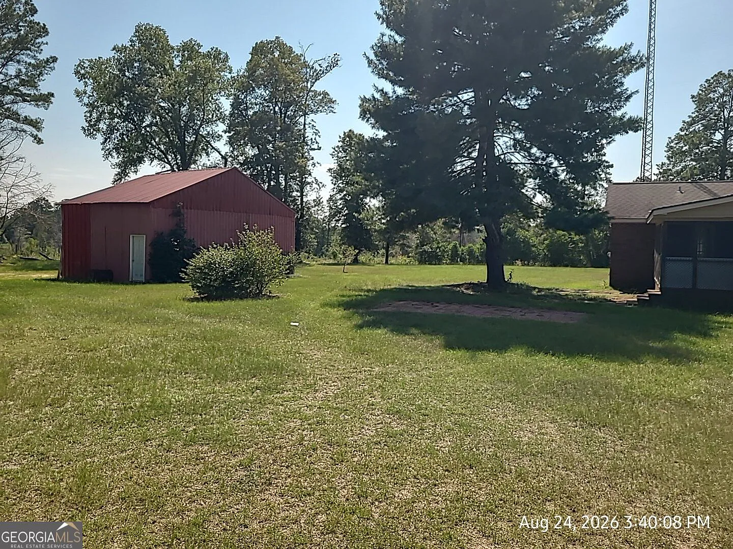 3 bed, 2.0 bath, $2,100 — Photo 3