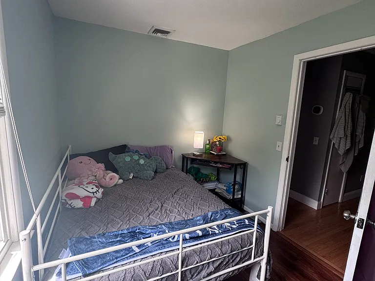 98 New Norwalk Rd — Photo 8