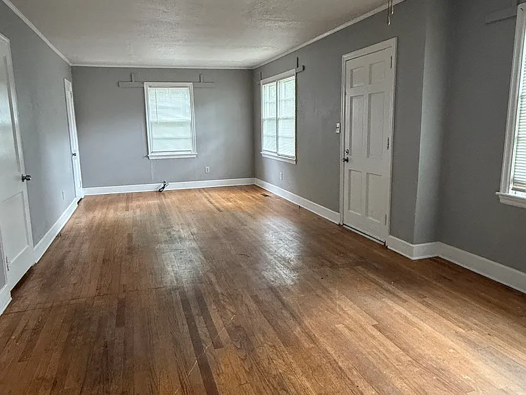 1514 Highland Ave — Photo 10