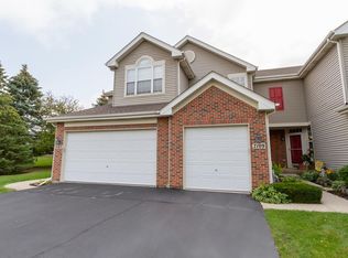 7109 Westwood Dr, Carpentersville, IL 60110
