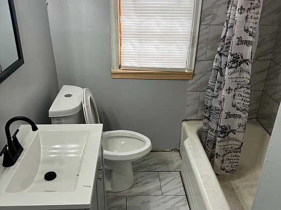 2nd image of 9577 Westwood St