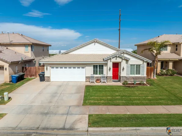 3703 Blossom Way, El Centro, CA 92243