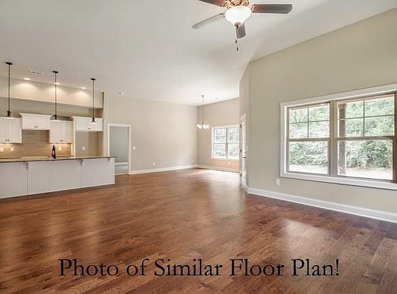 3rd image of 5545 Stonefield Dr