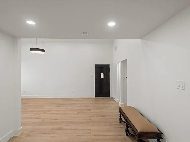 9323 Portal Dr — Photo 29
