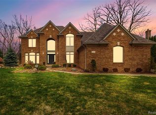 54126 Scarboro Way, Shelby Township, MI 48316