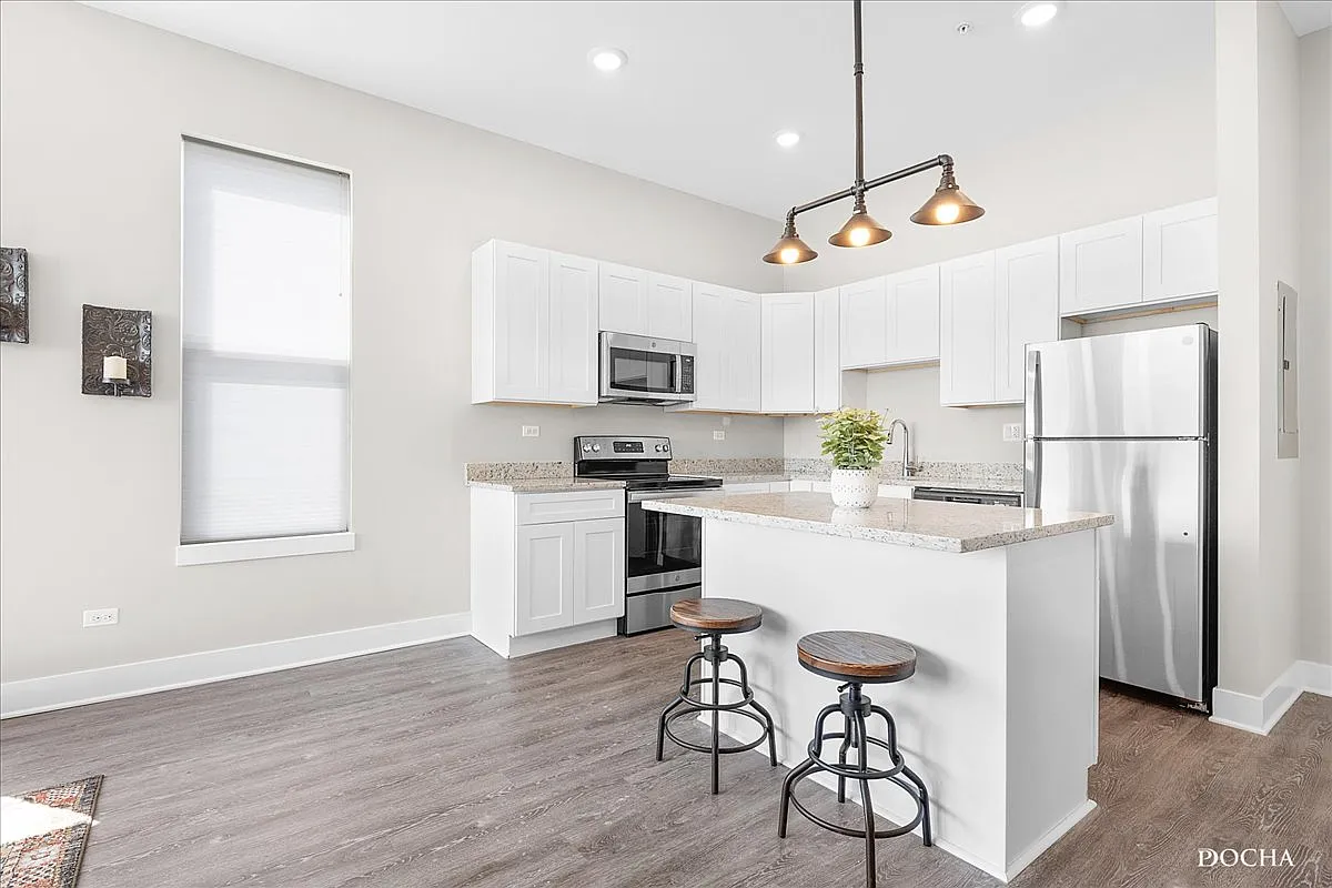 1 bed, 775 sqft, $2,000 — Photo 4