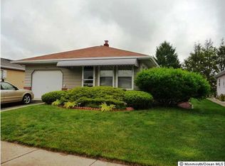 11 Miramar Ct, Toms River, NJ 08757