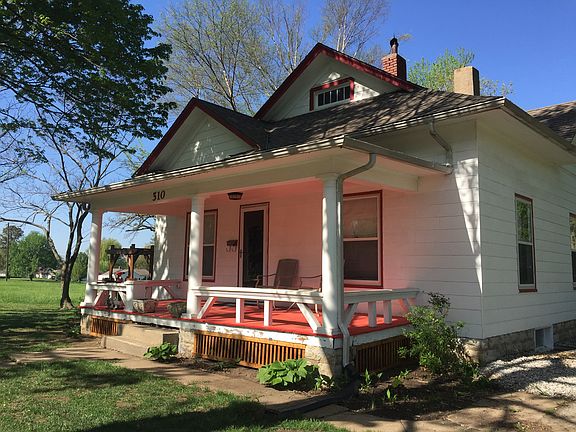 2nd image of 510 NE Main St