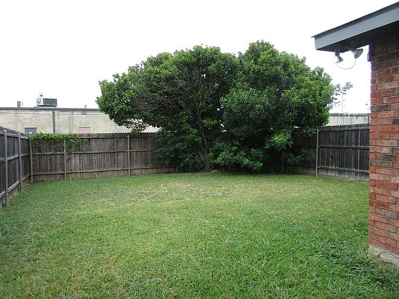 4th image of 3234 Embercrest Ln