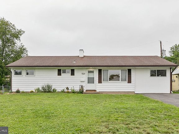 3rd image of 723 Auburn Rd