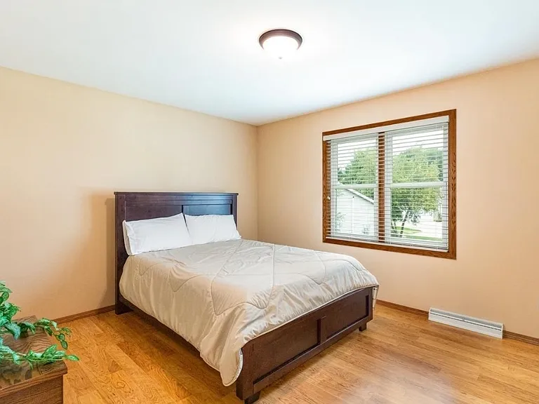 878 Sky Ridge Dr — Photo 12