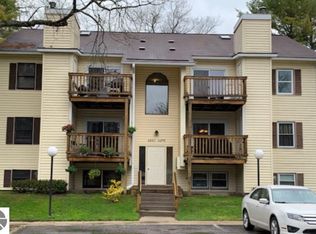 4265 Mitchell Creek Dr #D3-BLDG 27, Traverse City, MI 49686