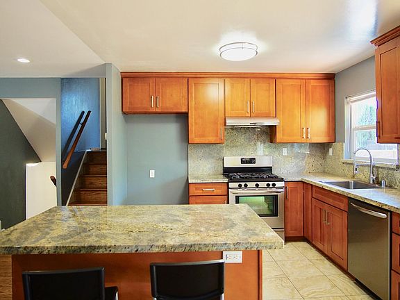 5th image of 1239 Burkette Dr