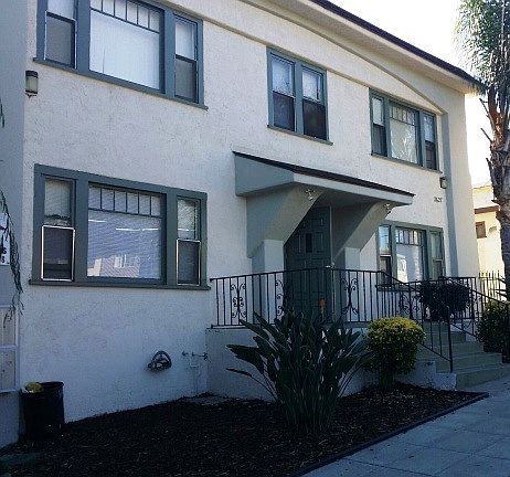 2nd image of 2627 C St APT 3