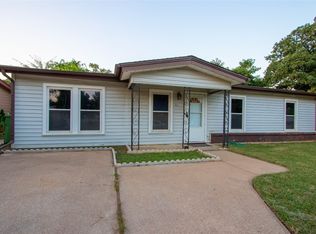 209 Bryan Dr, Arlington, TX 76011