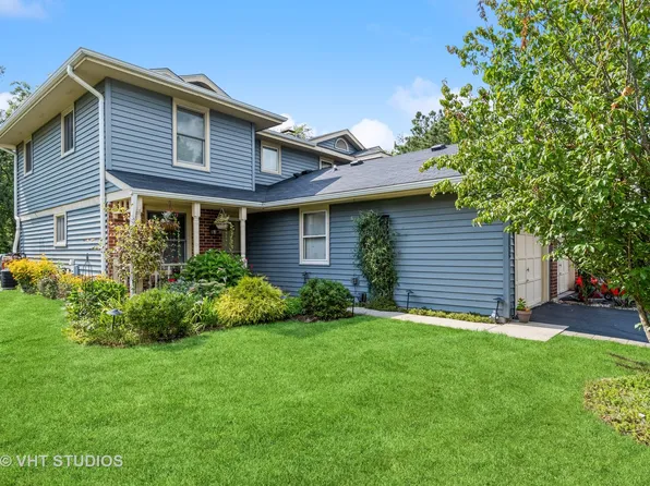 142 Pier Ct, Naperville, IL 60565